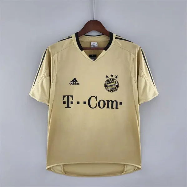 Bayern Munich 2004/05 Away Retro Jersey