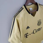 Bayern Munich 2004/05 Away Retro Jersey