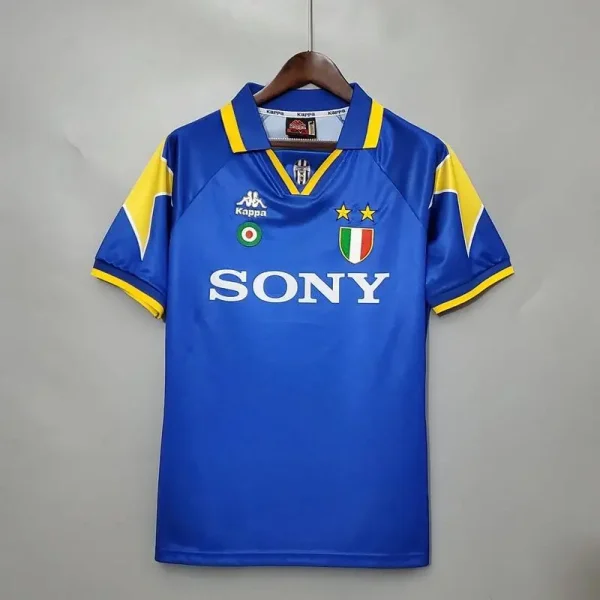 Juventus 1995/97 Away Retro Jersey