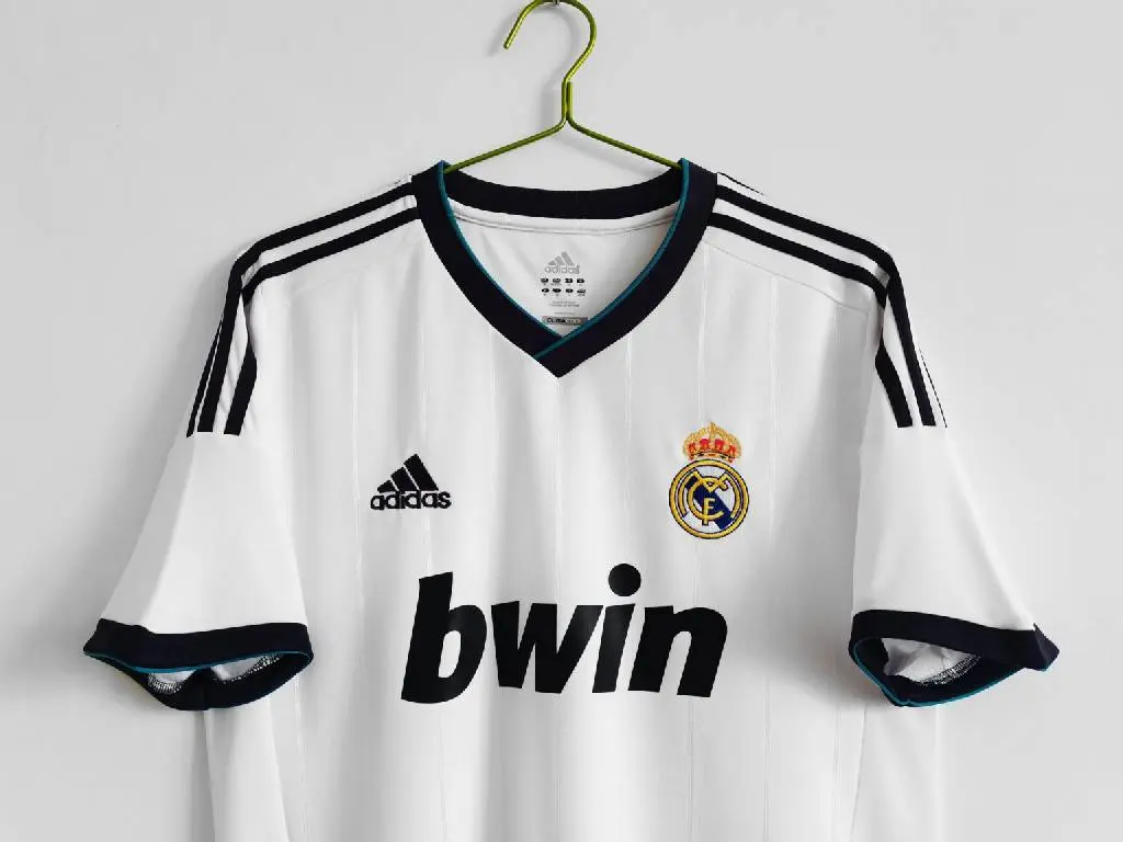 Real Madrid 2012/13 Home Retro Jersey